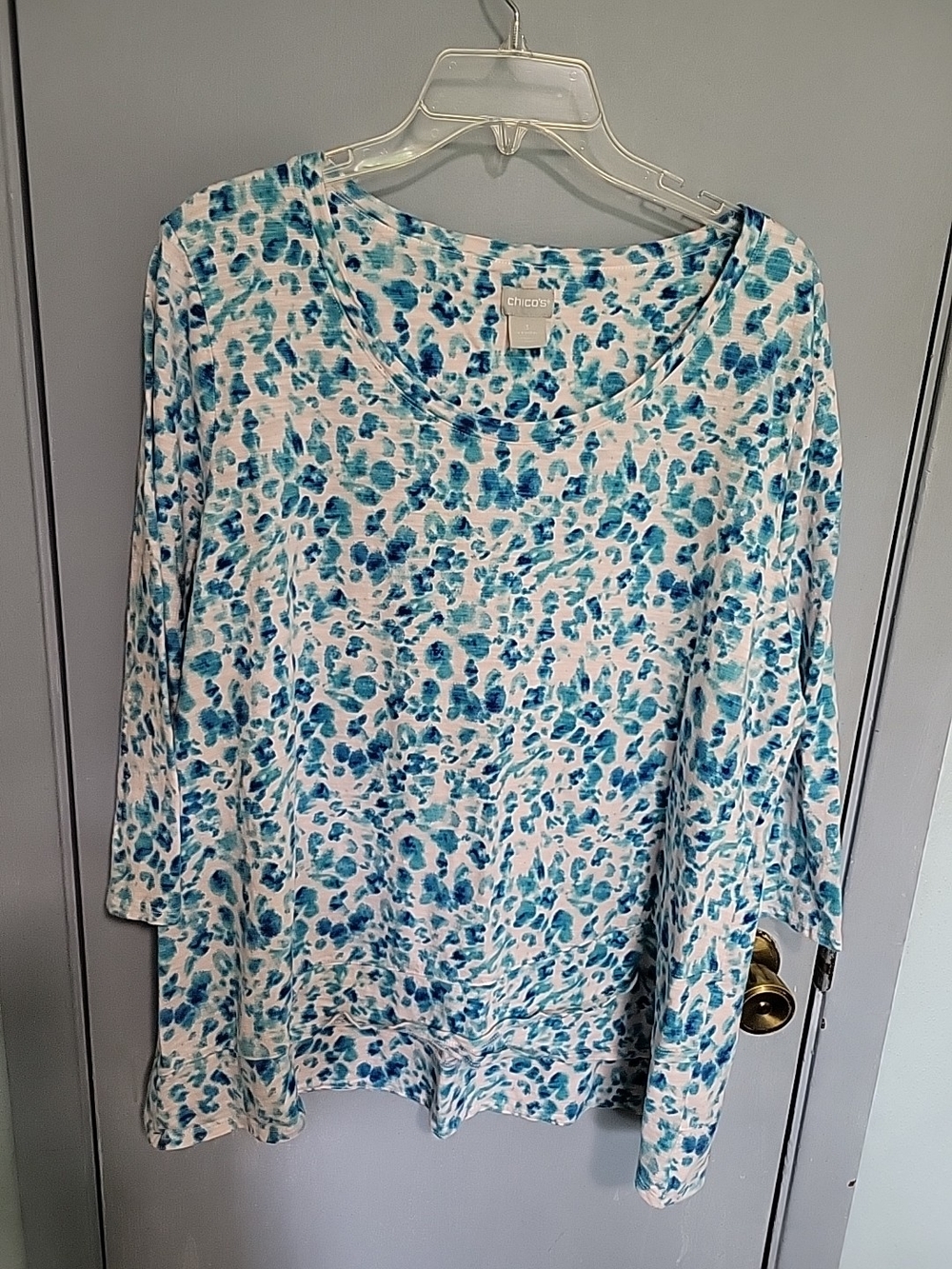 Chico's Sz 3 Blue Pink  Leopard Print  Scoop Neck Women's Top
